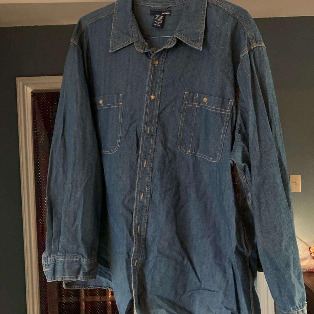 Basic Editions Men's Light Blue Denim Shirt Jacket
